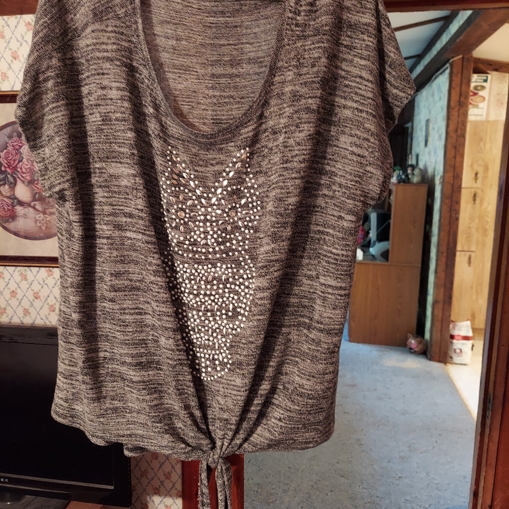 Women's shirt
